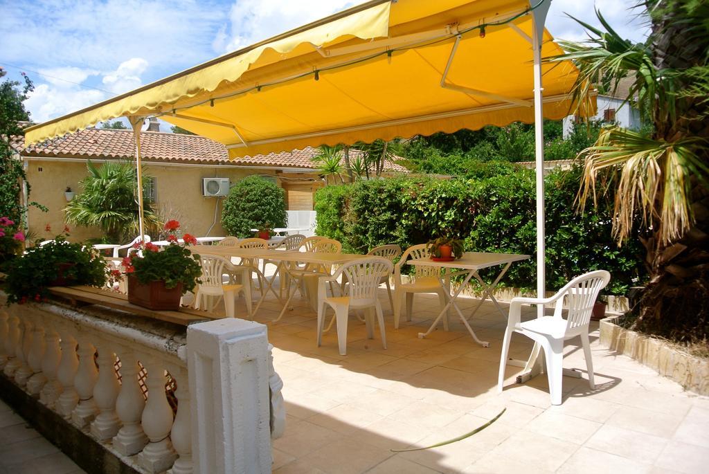 Hotel Les Mimosas Bormes-les-Mimosas Εξωτερικό φωτογραφία